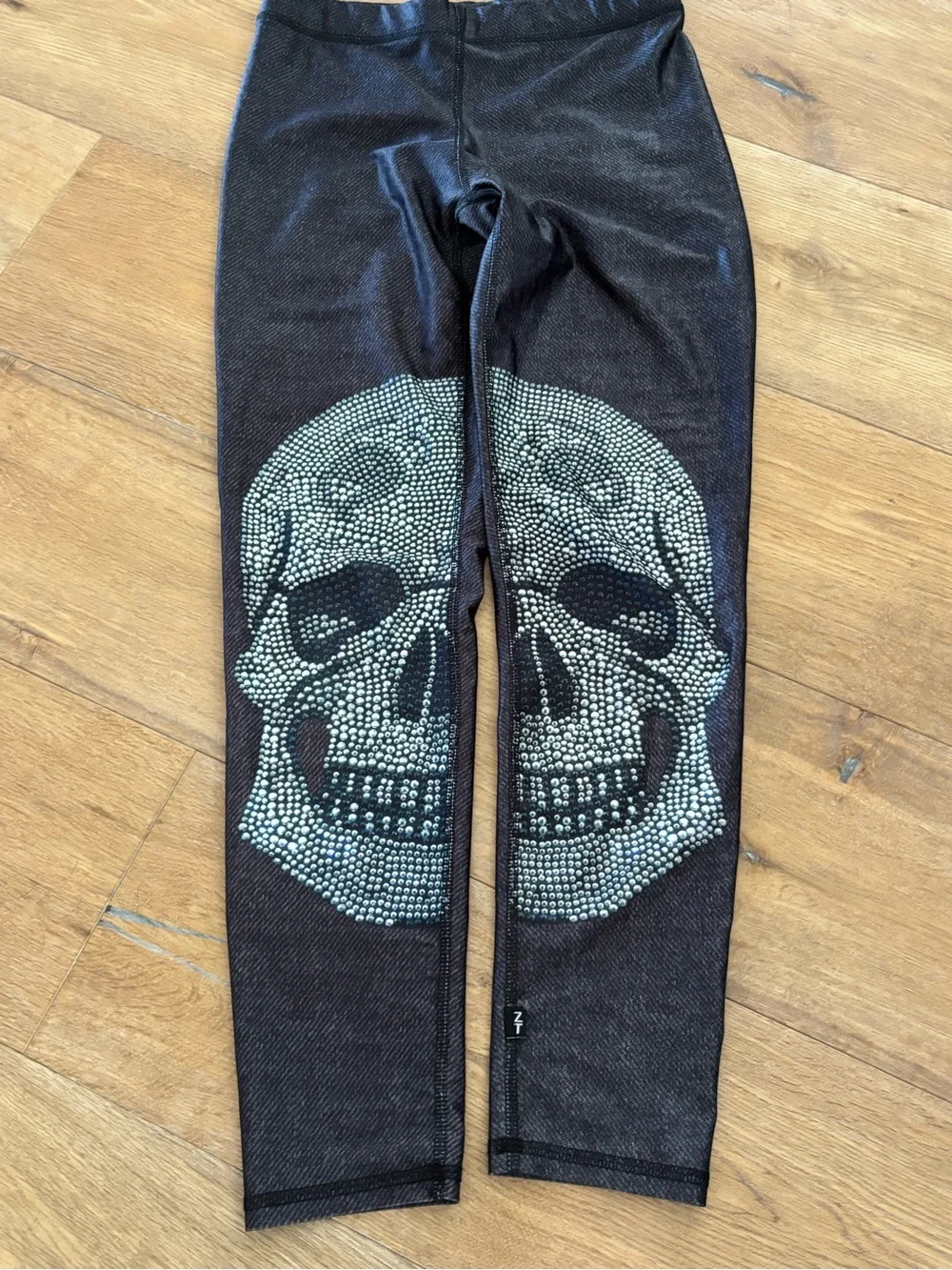Zara Terez Black Leggings with Silver Skull